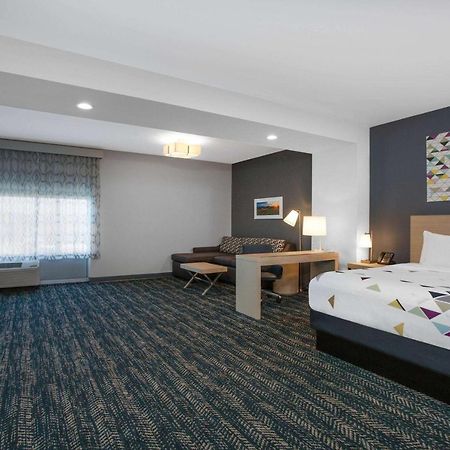 La Quinta Inn & Suites By Wyndham Manassas, Va- Dulles Airport Exterior photo